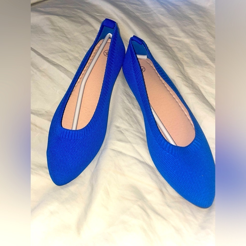 NIB-5 royal blue classic flats slip-on
anti-slip Sole breathable comfortable